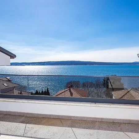 Apartman Vanessa - Luxurious Vacation Oasis Crikvenica