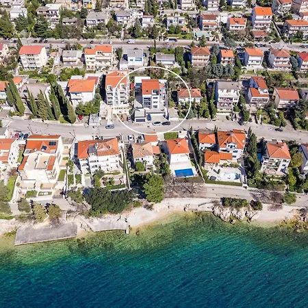 Vanessa - Luxurious Vacation Oasis Crikvenica