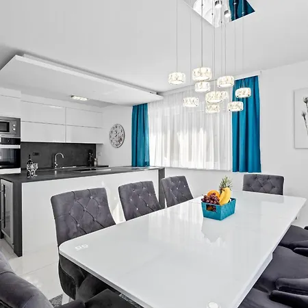 Vanessa - Luxurious Vacation Oasis Apartman *