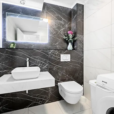 Apartman Vanessa - Luxurious Vacation Oasis *
