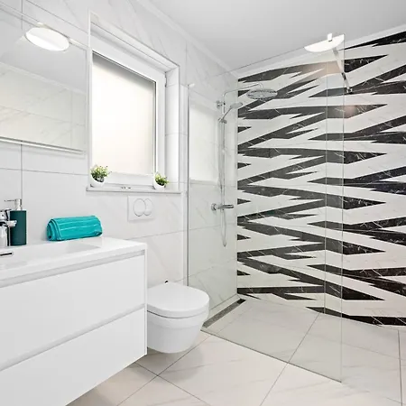 Apartman Vanessa - Luxurious Vacation Oasis Crikvenica