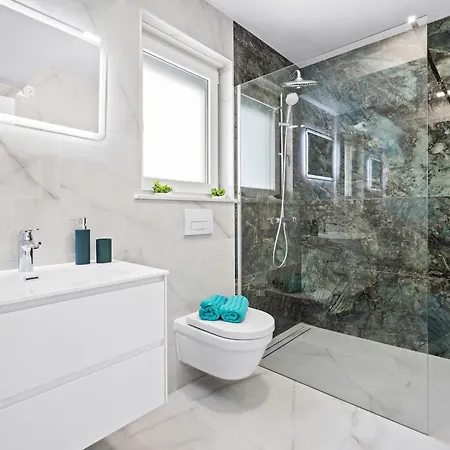 Apartman Vanessa - Luxurious Vacation Oasis