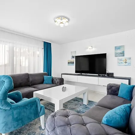 Apartman Vanessa - Luxurious Vacation Oasis *