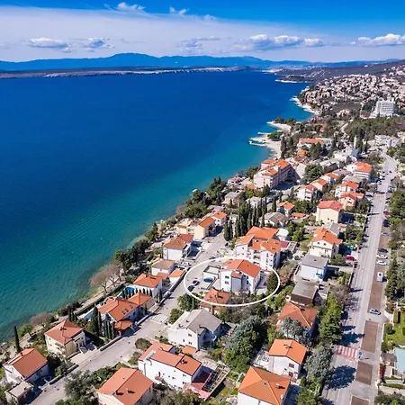 Apartman Vanessa - Luxurious Vacation Oasis *
